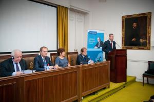 vlr: Joseph Daul, EVP-voorzitter; Donald Tusk; de weduwe van Martens, minister van Staat iet Smet en KULeuven-rector Prof. Dr. Rik Torfs
