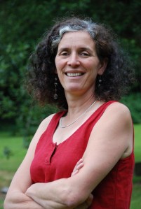 Nom du fichier            :DSC_0272.JPG Taille du fichier         	:1.5 Mo (1533844 octets) Date de la prise de vue   	:2008/07/29 10:32:27 Taille de la photo        	:2896 x 1944 Résolution                	:72 x 72 ppp Nombre de bits            	:8 bits/canal Attribut de protection    	:Désactivé Attribut Masqué           	:Désactivé ID de l'appareil          	:N/A Nom du Modèle             	:NIKON D80 Mode de qualité           	:N/A Mode de mesure            	:Multizones Mode d'exposition         	:Non utilisé Flash                     	:Non Distance focale           	:82 mm Vitesse d'obturation      	:1/125 seconde Ouverture                 	:F5.3 Correction d'exposition   	:0 IL Balance des blancs fixe   	:N/A Objectif                  	:N/A Mode synchro-flash        	:N/A Différence d'exposition   	:N/A Programme décalable       	:N/A Sensibilité               	:N/A Renforcement de la netteté	:N/A Mode de courbe            	:N/A Mode couleur              	:COULEUR Compensation des tons     	:N/A Latitude (GPS)            	:N/A Longitude (GPS)           	:N/A Altitude (GPS)            	:N/A