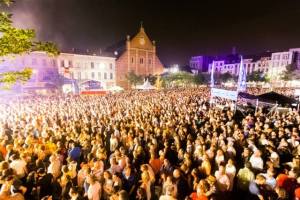 11742891_842589155795376_1360710459118371006_n