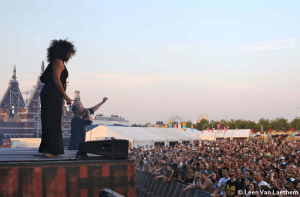 (c): Leen Van Laethem