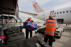Liege - Belgium - September 2009 - Lige airport - Tarmac operation operated by Aviapartner at Lige Airport © Patrick Mascart / Scorpix
