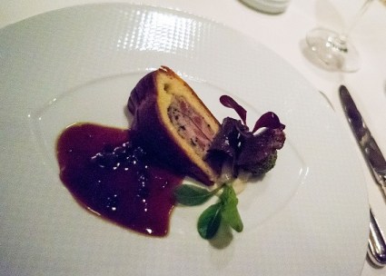 Pâté_d'oie_et_de_truffe_noire_en_croute