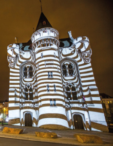 Porte Namur illuminée