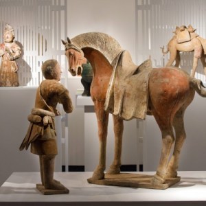 (c) "Ming-K'I Gallery" 